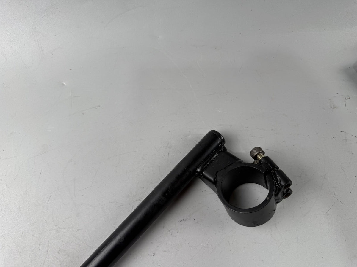 Triumph Speed Triple 900 T300B Stummellenker Handlebar links left Lenker