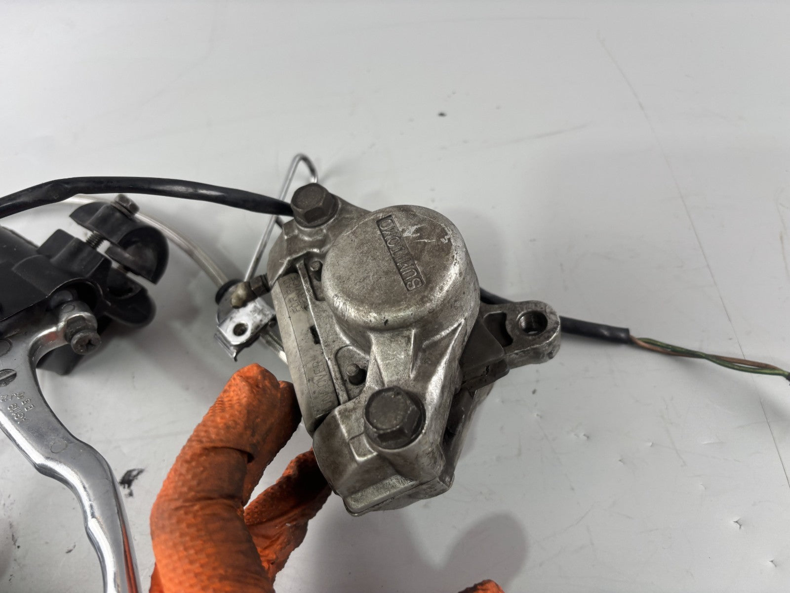Yamaha XV1100 Virago 3LP Bremsanlage Brake Bremse Satttel Pumpe Flex front