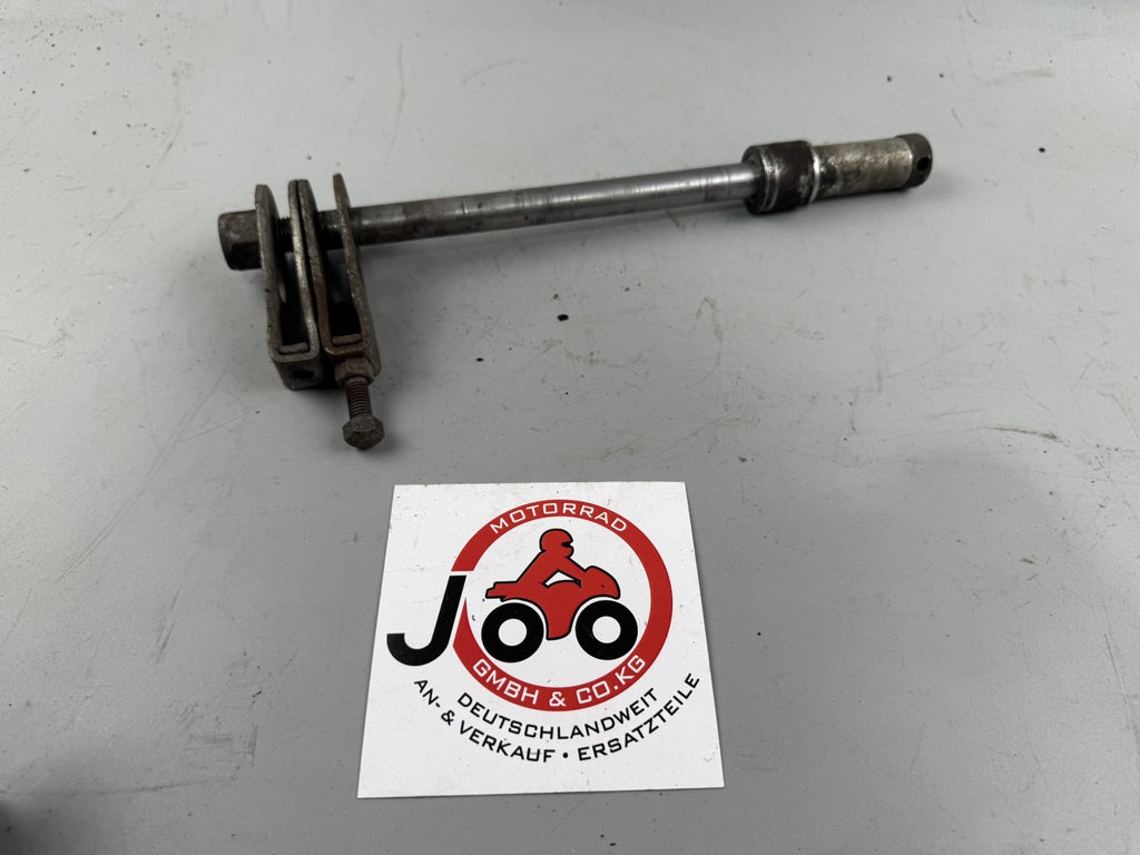 Suzuki GN250 NJ42A Achse Hinterradachse Steckachse