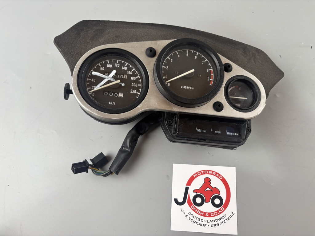 Yamaha TDM 850 3VD Tacho Speedometer DZM Drehzahlmesser Cockpit Instrumente