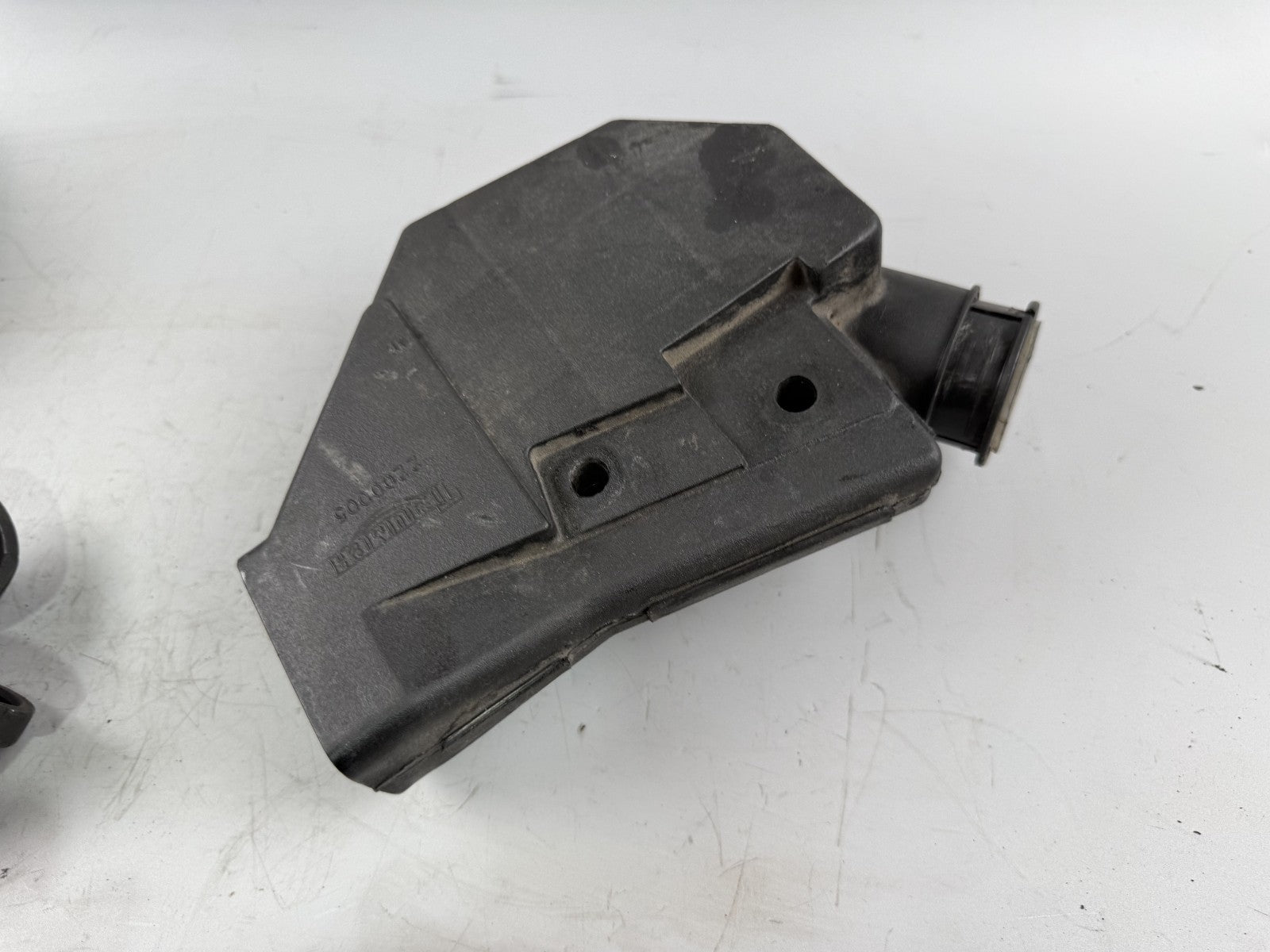 Triumph Daytona 1200 T300D Luftfilterkasten Airbox Luftkanal Leitung Pipeline