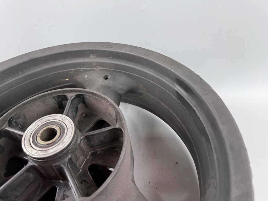 Triumph Daytona 1200 T300D Hinterradfelge Rim hinten back Rad
