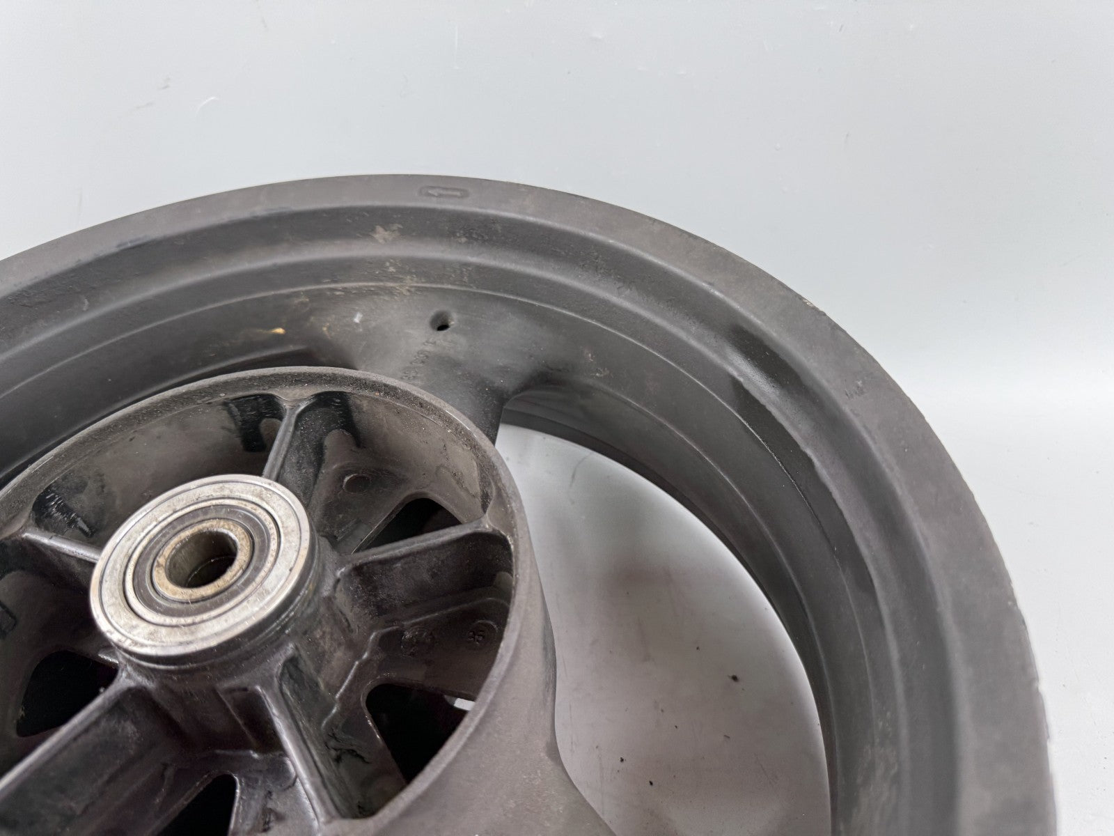 Triumph Daytona 1200 T300D Hinterradfelge Rim hinten back Rad