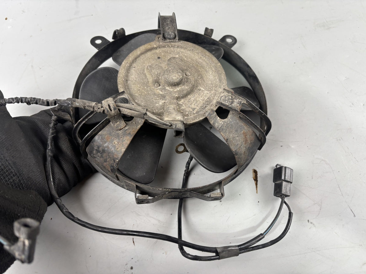 Honda CBR 1000F SC24 Lüfter Lüftung Ventilator Kühler Cooler