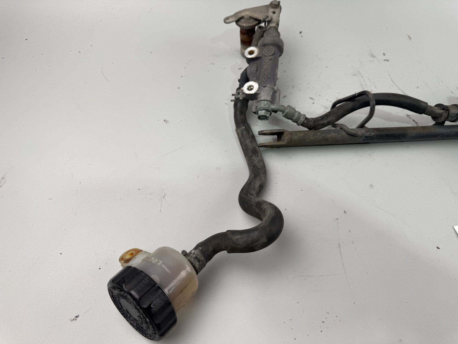 Yamaha XJ900 Diversion 4KM Bremsanlage Bremse Brake Sattel Pumpe hinten back