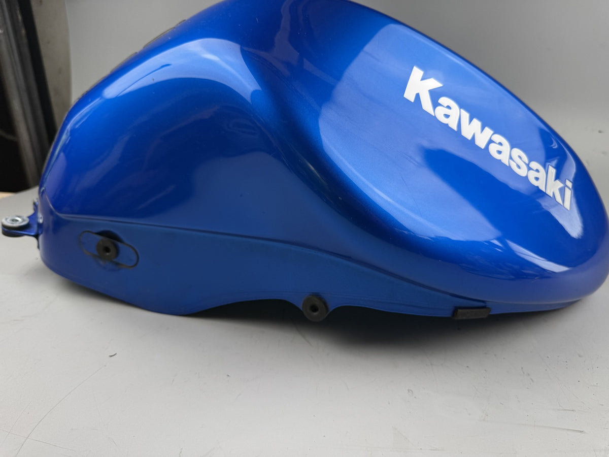 Kawasaki ER6F EX650A Tank Benzintank Treibstoff Kraftstoff Fuel Gasoline