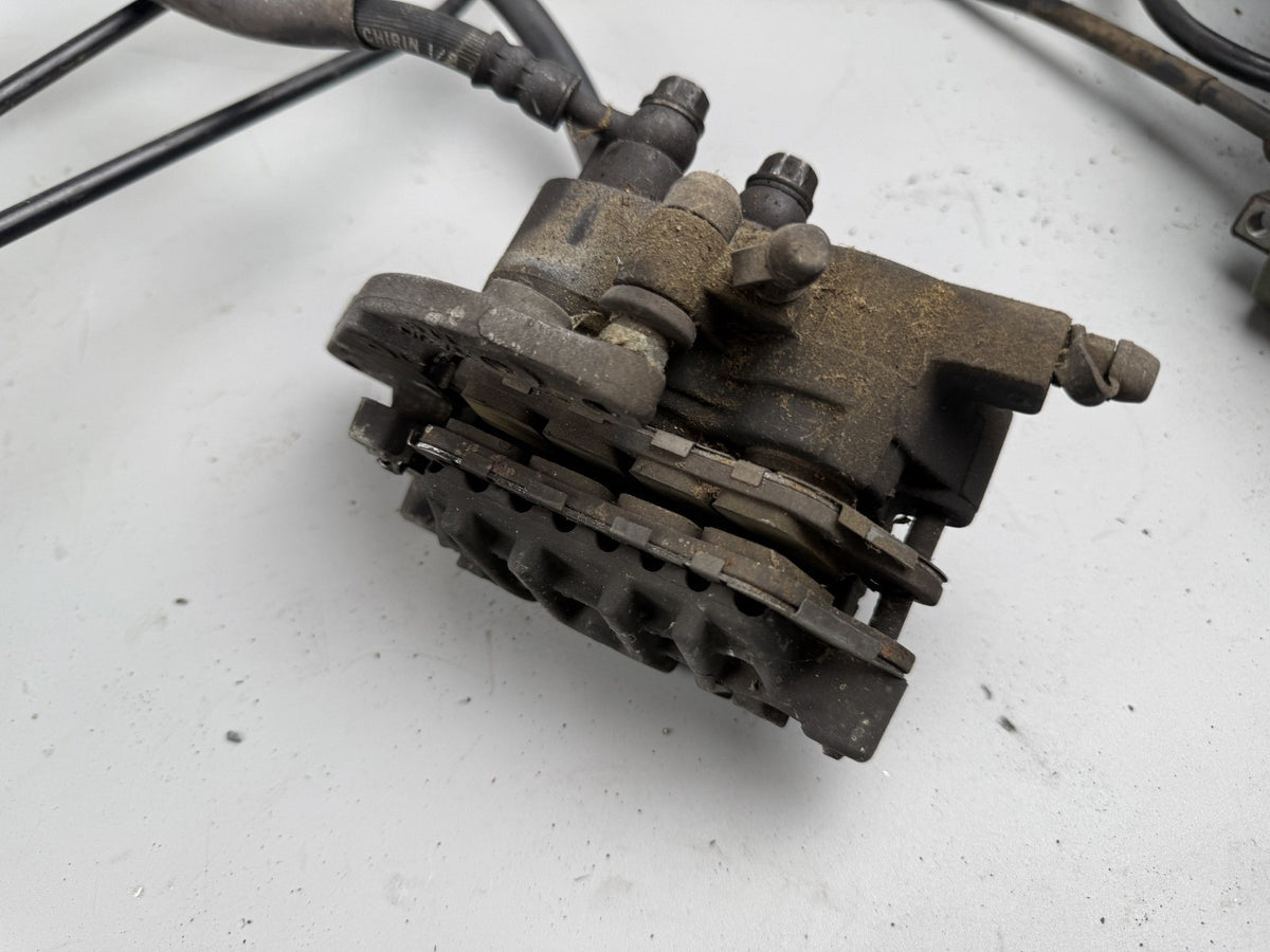 Honda VFR800 RC46 FI Bremsanlage Brake Bremse back hinten Sattel Pumpe Leitung