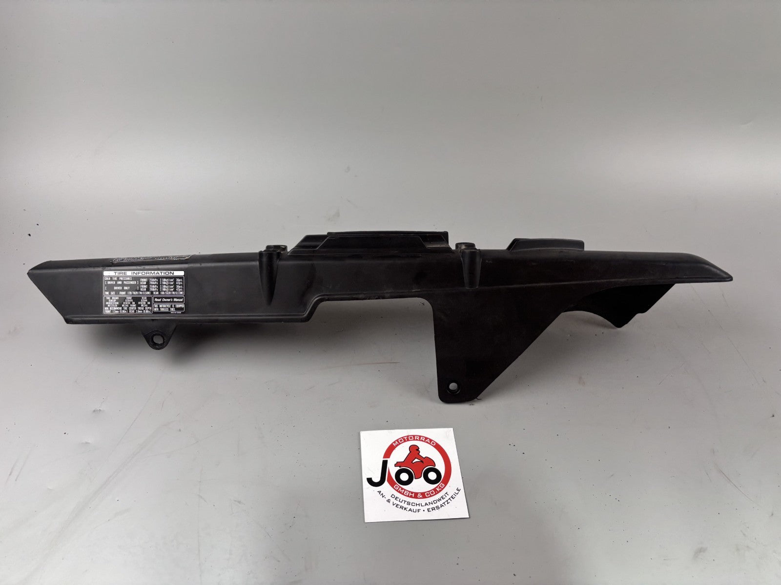 Honda VFR800 RC46/2 VTEC Kettenschutz Chain Cover Abdeckung Verkleidung