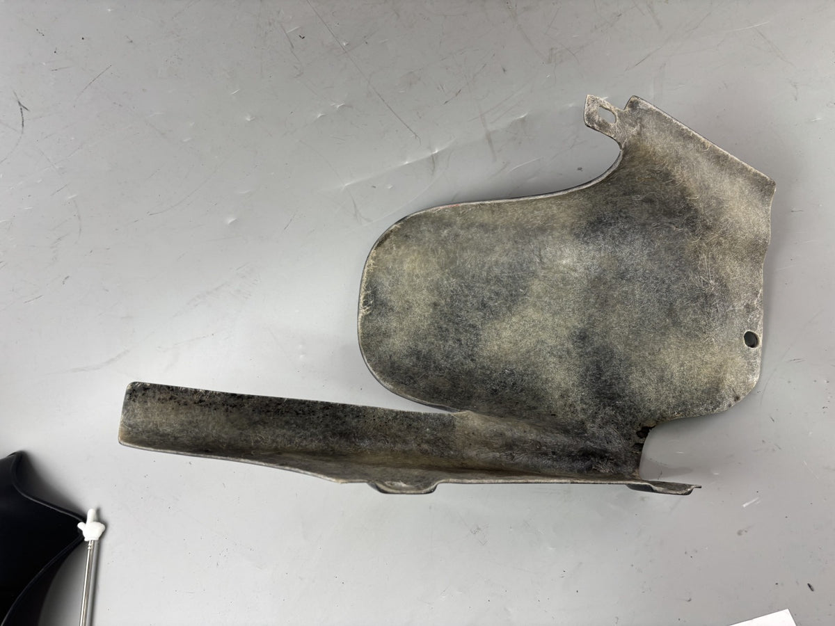 Suzuki SV650 N AV Kettenschutz Chain Abdeckung Deckel Cover