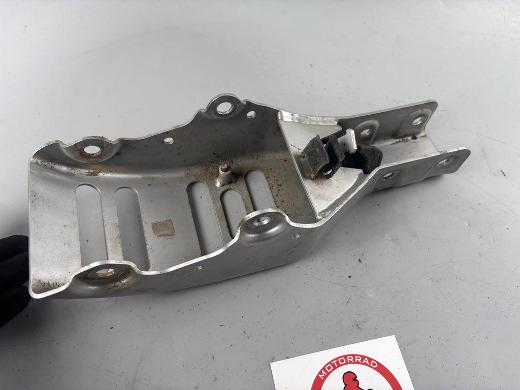 BMW F 650 CS Scarver Motorschutz Abdeckung Unterbodenschutz Cover Frame