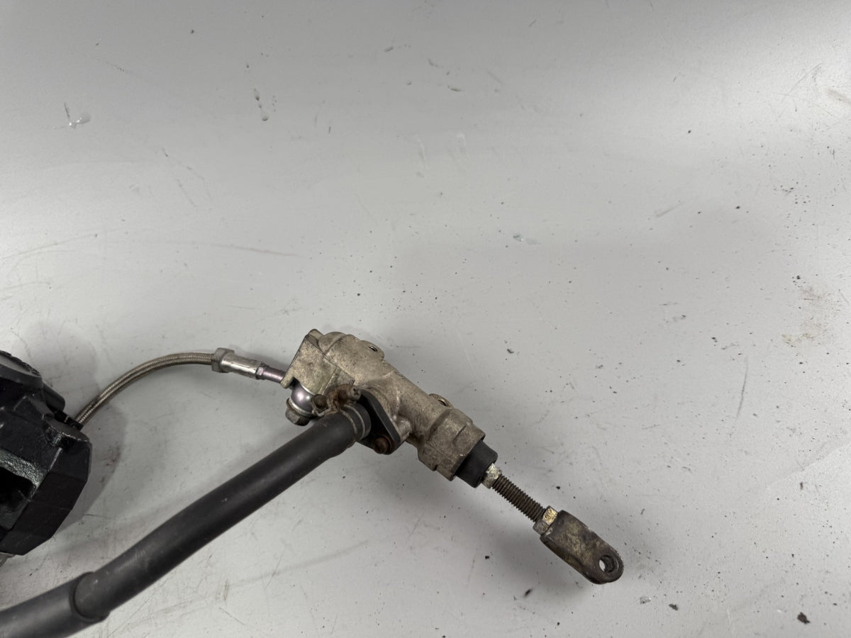 Suzuki GS 500 E GM 51 B Bremsanlage Bremse Brake hinten back Sattel Pumpe