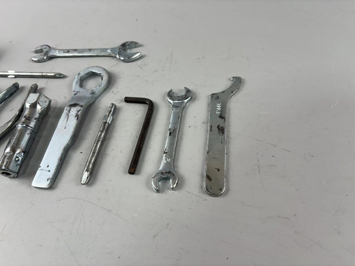 Kawasaki ER 5 EX500A Bordwerkzeug Tools Werkzeug