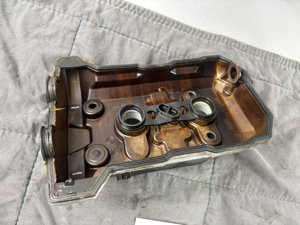 BMW F800 S ST Motor Zylinderkopfdeckel Zylinder Cylinder Head Cover Abdeckung