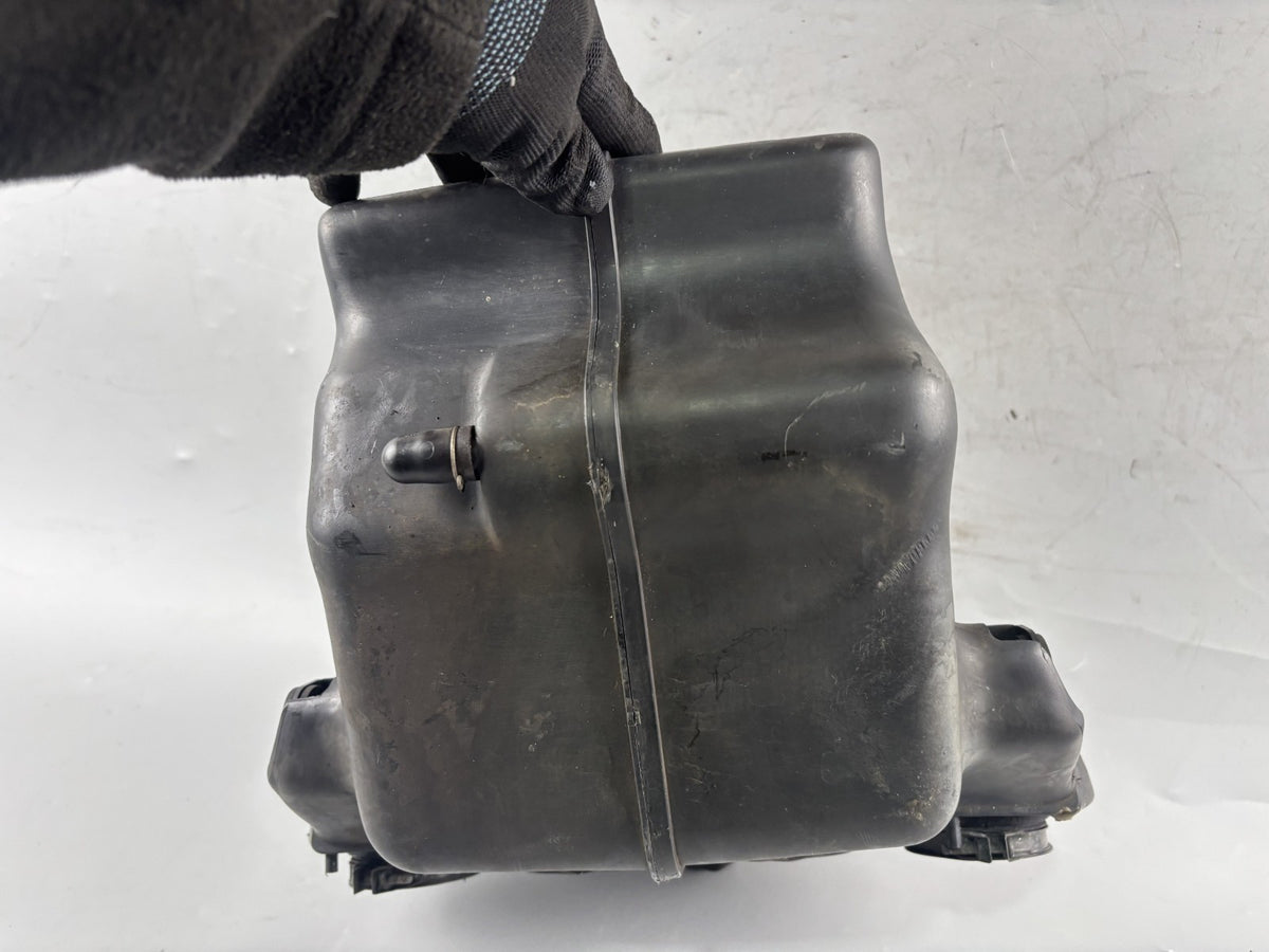 Suzuki GSX 1200 A3 Inazuma Luftfilterkasten Airbox Luft Ansaugung Motor
