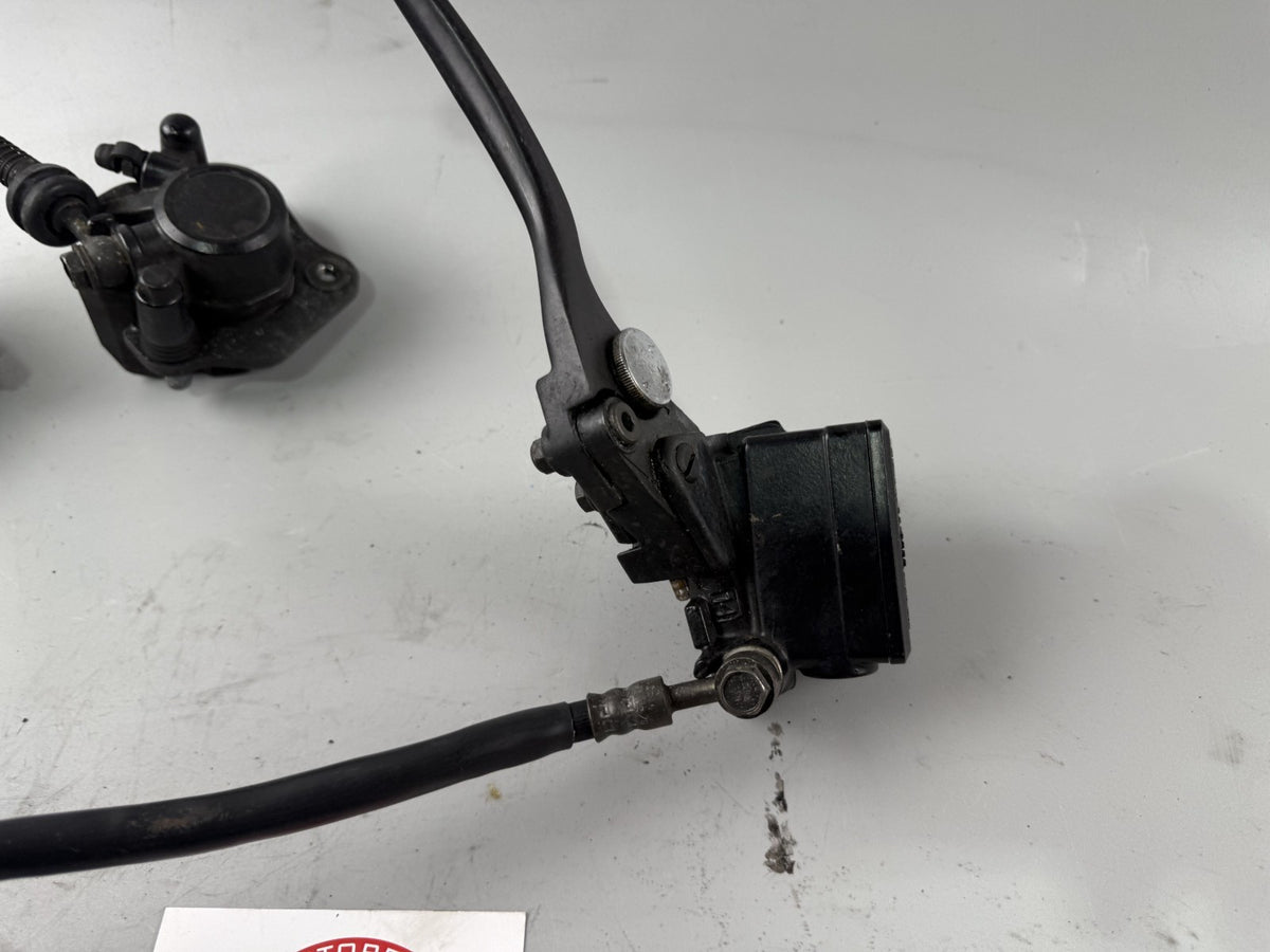 Kawasaki EX500A GPZ500S Bremsanlage Brake Bremse vorn front Sattel Pumpe