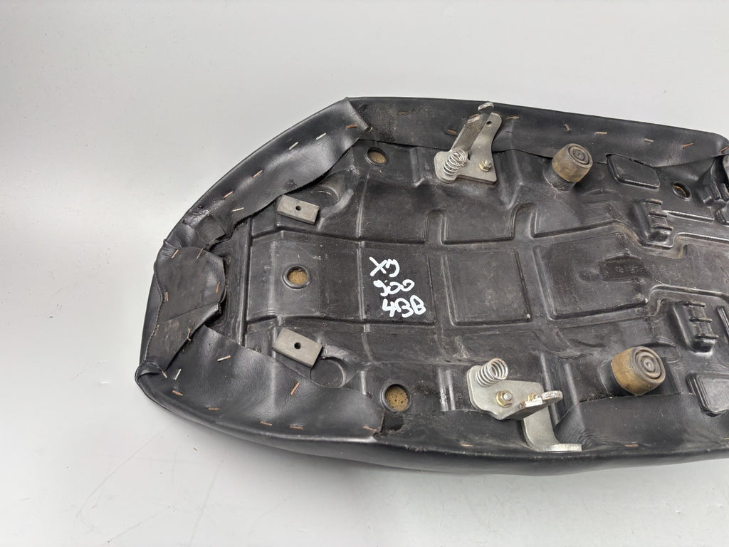 Yamaha XJ900 F 4BB  Sitz Sitzbank Seat Polster Kissen