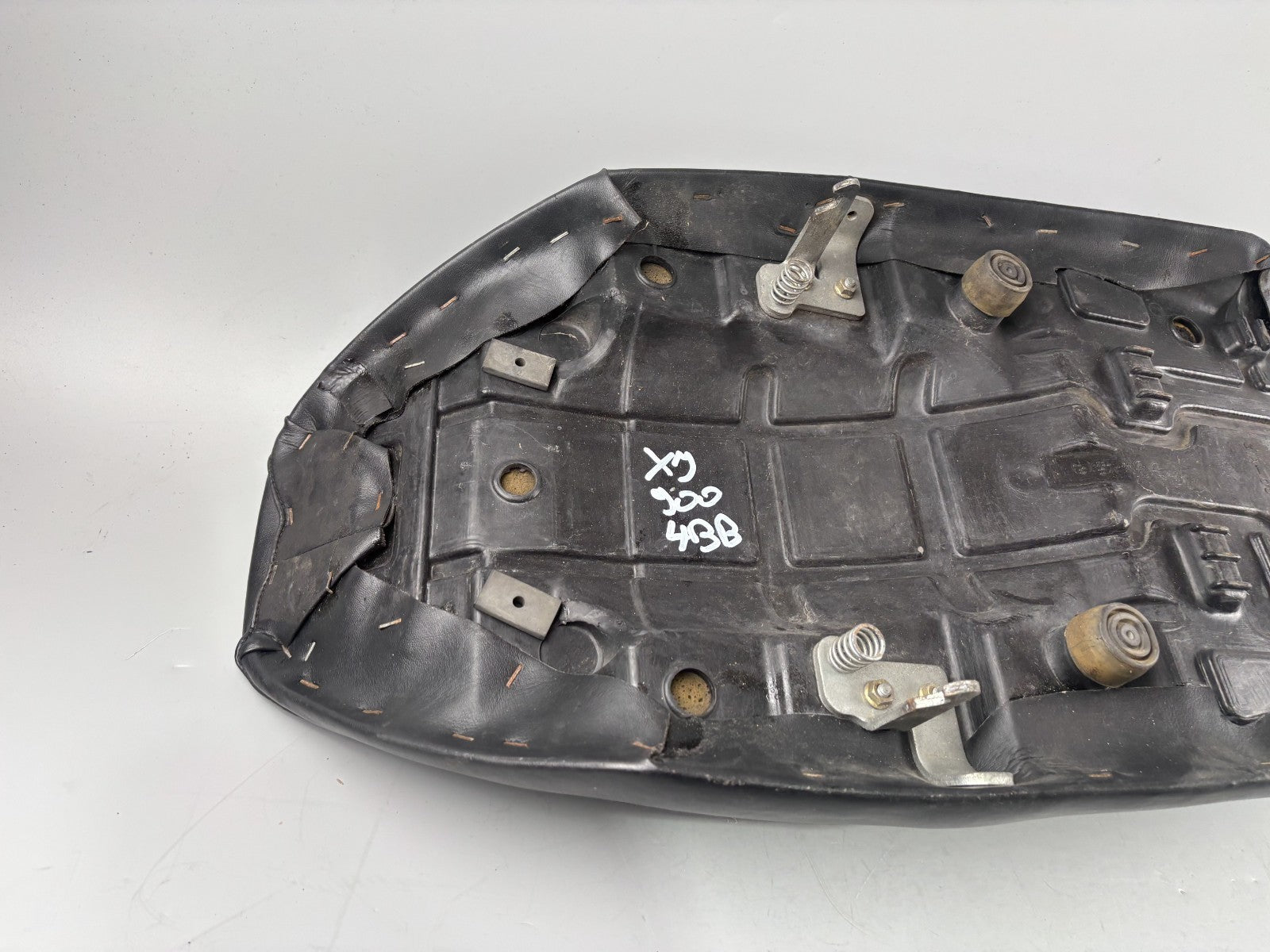 Yamaha XJ900 F 4BB  Sitz Sitzbank Seat Polster Kissen