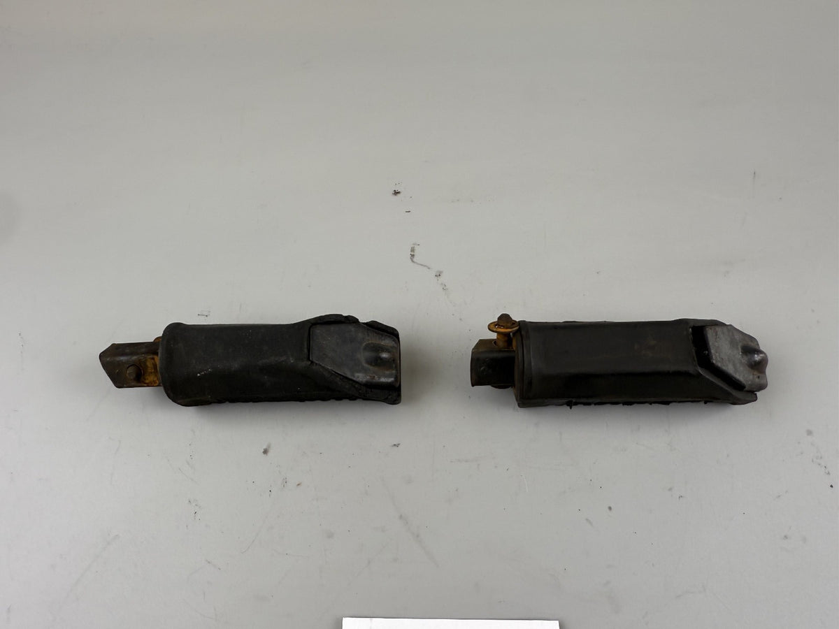 Suzuki GS500E GM51B Fußrasten hinten back Hangers Footpads
