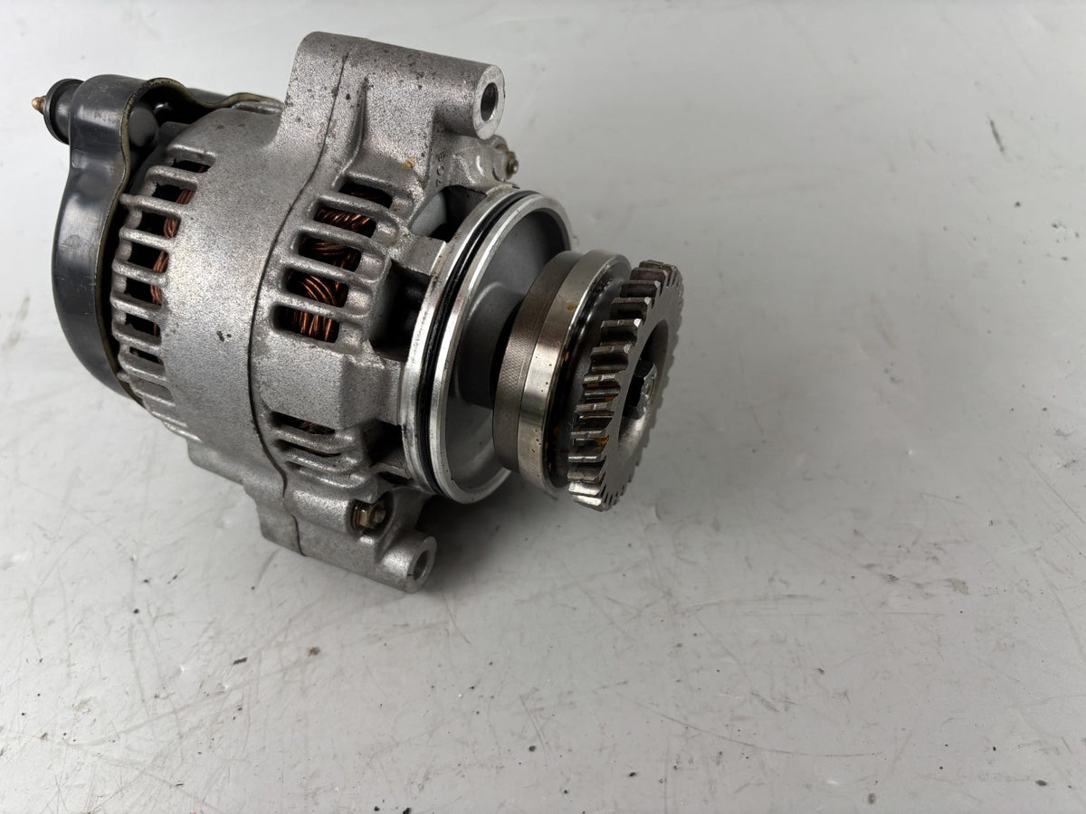 Suzuki GSX 750 AE Inazuma Lichtmaschine Lima Lightmachine Generator Electric