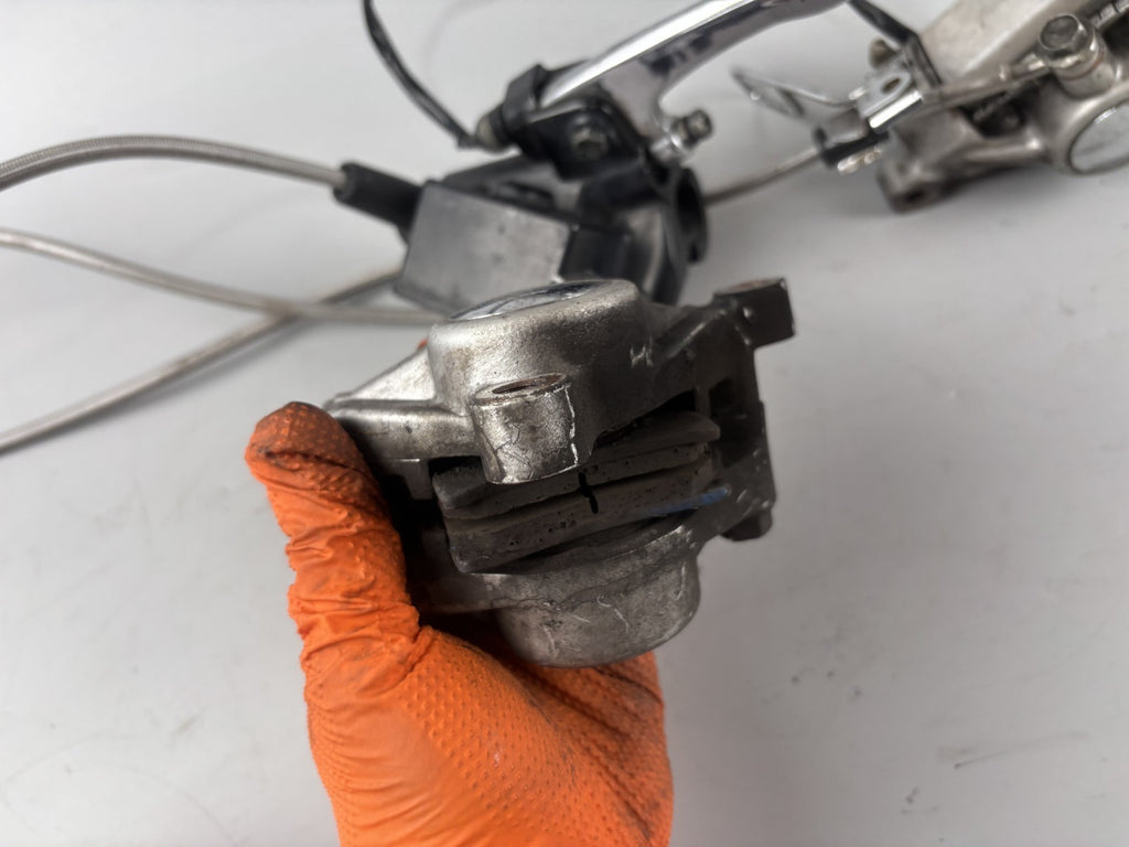 Yamaha XV1100 Virago 3LP Bremsanlage Brake Bremse Satttel Pumpe Flex front