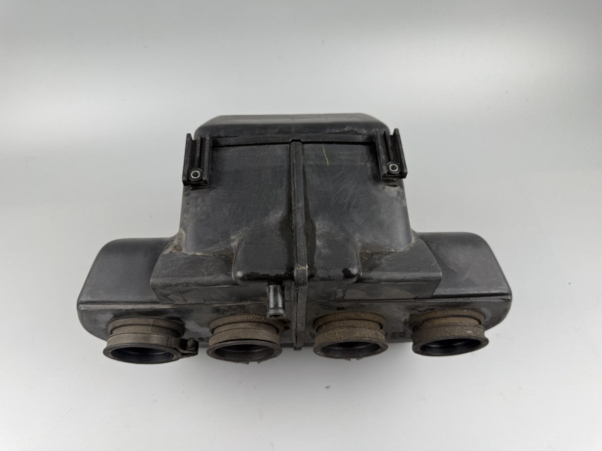Suzuki GSF600 GN77B Luftfilterkasten Airbox Ansaugung Vergaser Motor Engine