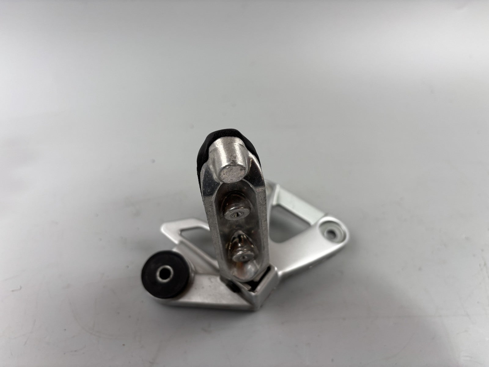 Suzuki GSX 750 F AK11 Soziusfußraste Fußraste Step Foot Hangers links Beifahrer