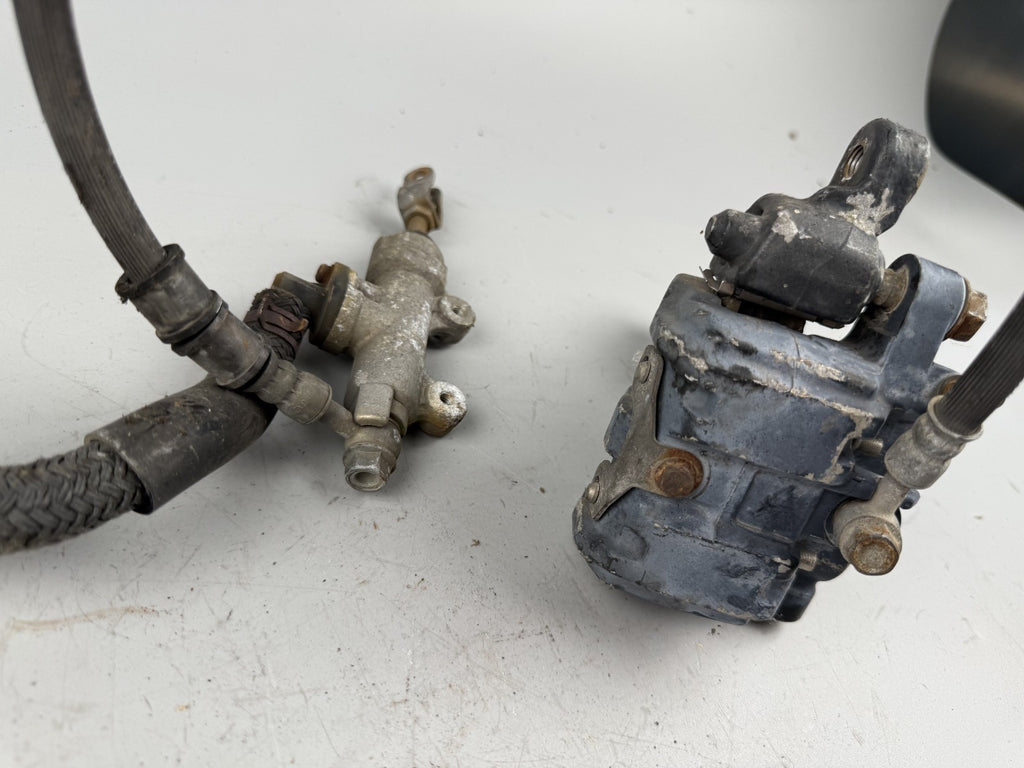 Honda CBR 600 F PC19 Bremse hinten Brake Bremssattel Pumpe