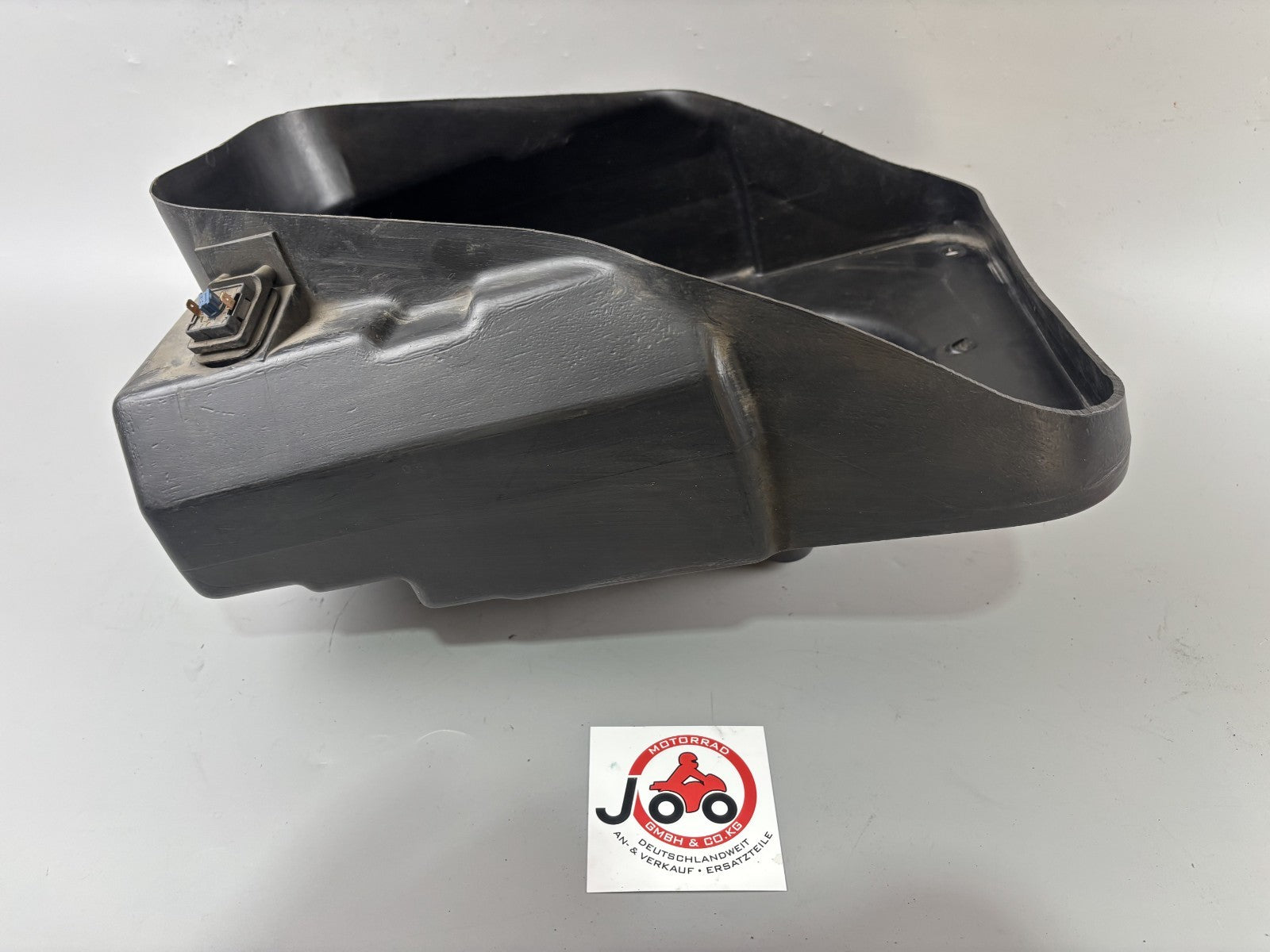 Yamaha Majesty 250 Helmstaufach Helmfach Verkleidung innen Kofferraum
