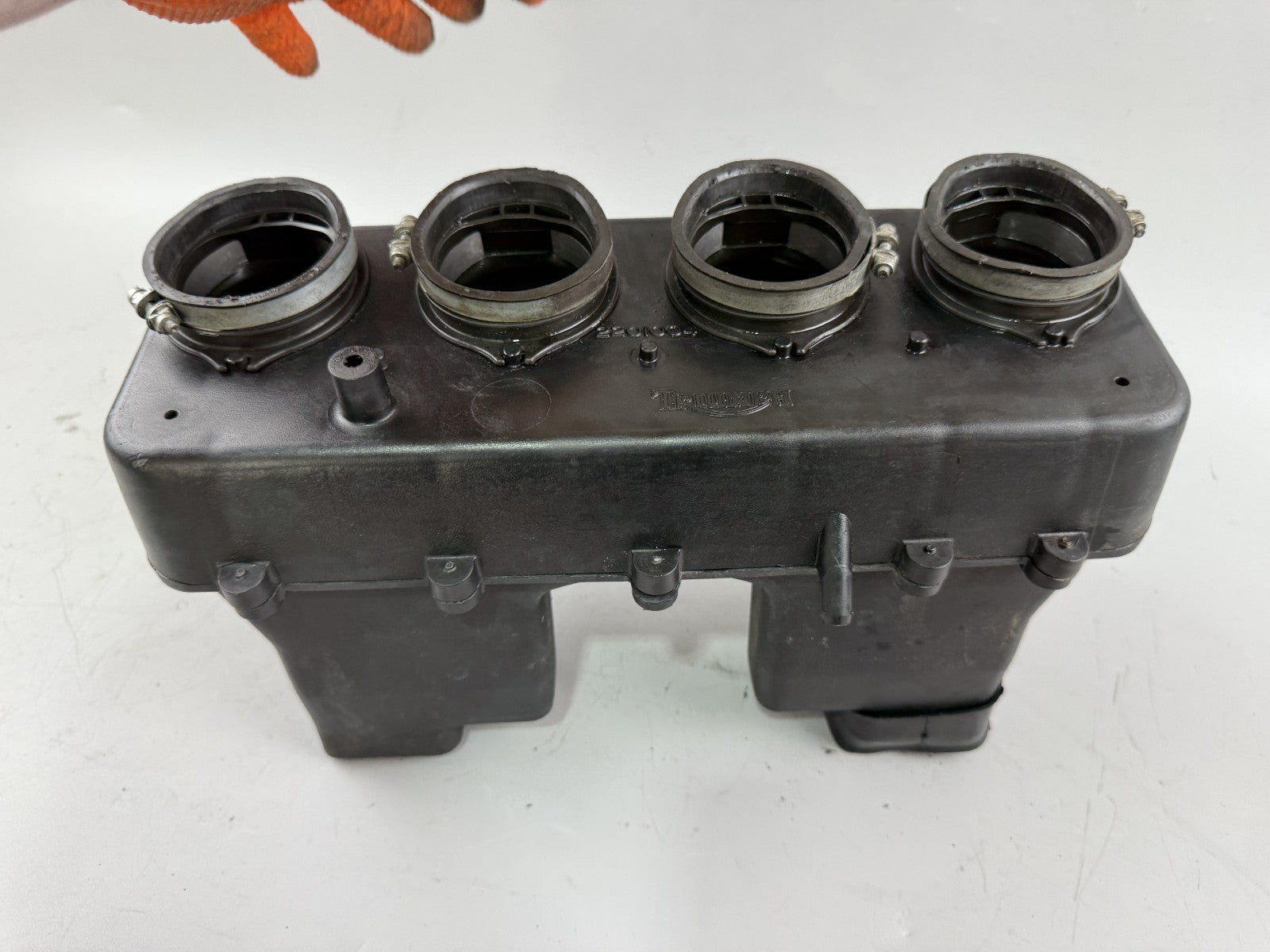 Triumph Daytona 1200 T300D Luftfilterkasten Airbox Ansaugung Motor Engine