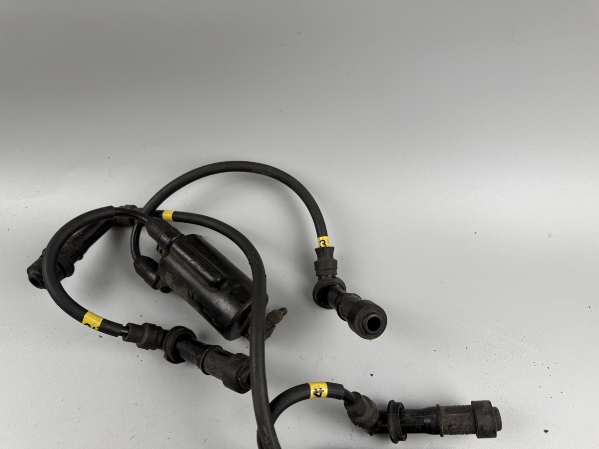 Suzuki GSX 750 AE Inazuma Zündspulen zündstecker Ignition Zündkabel Motor