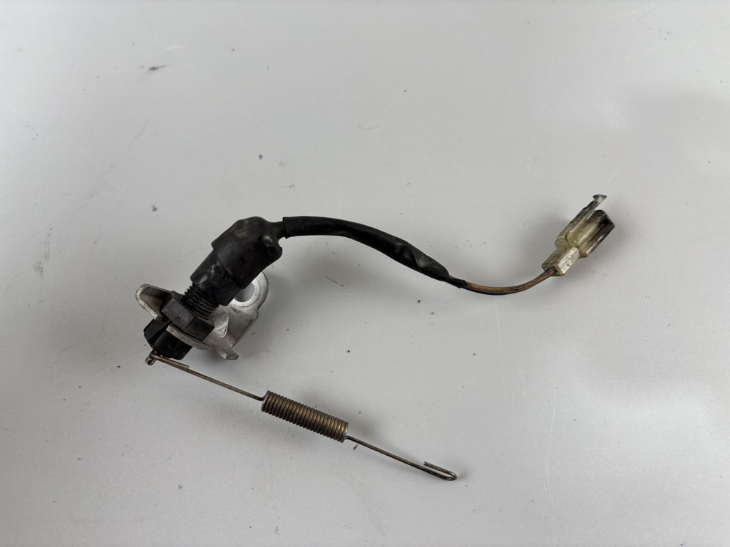 Triumph Daytona 955 T 595 Bremslichtschalter Brake Switch Bremse hinten