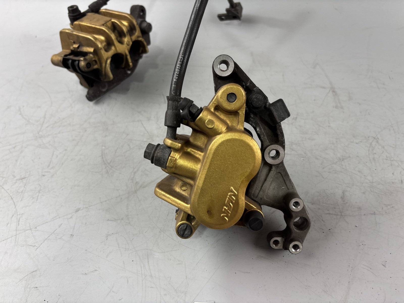 Honda CBF 600 S PC38 Bremssattel Bremszange Brake Bremse vorne rechts links