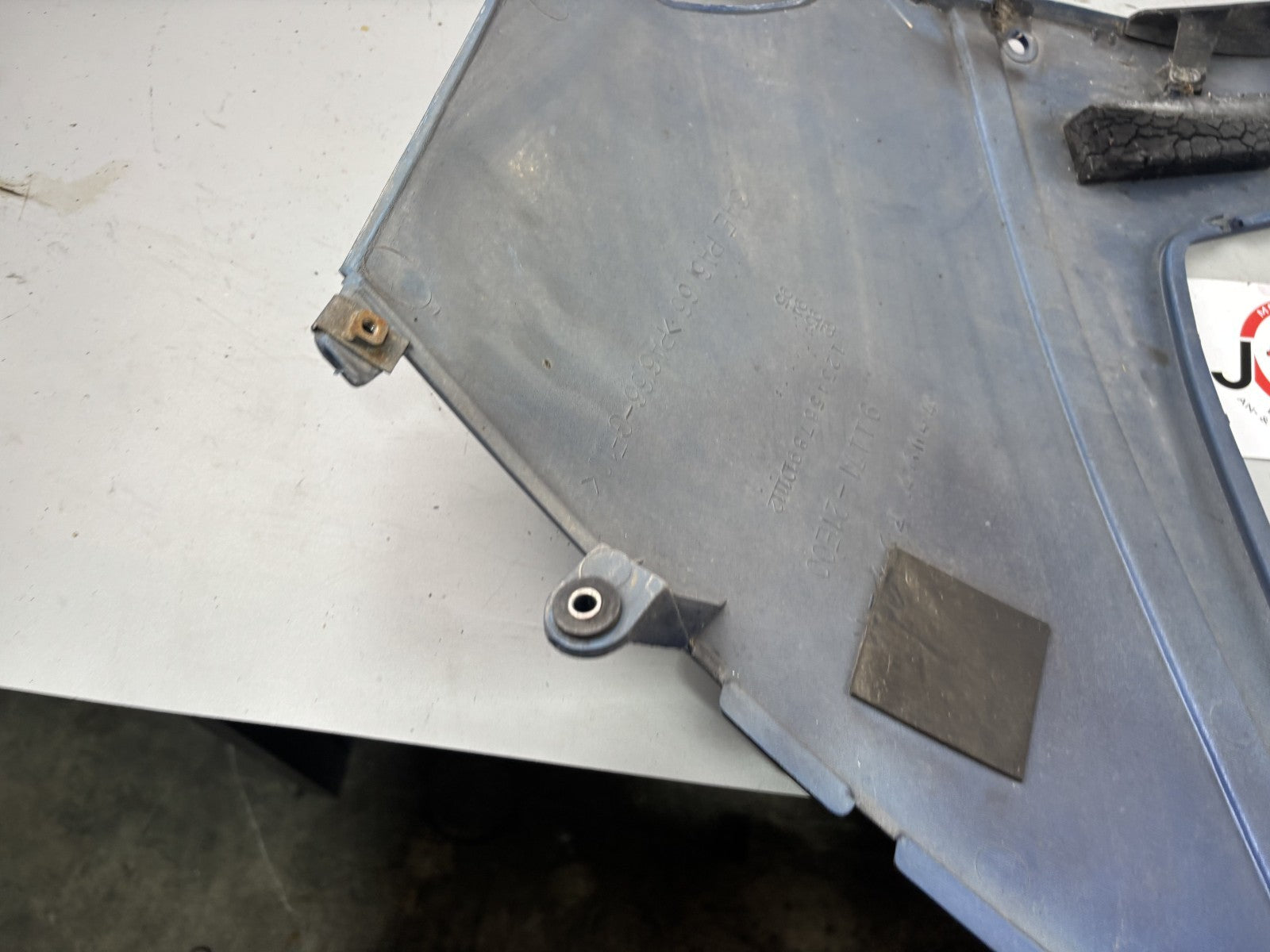 Suzuki RF 600 R GN76A Seitenverkleidung Sidecover Seitenteil front vorn rechts
