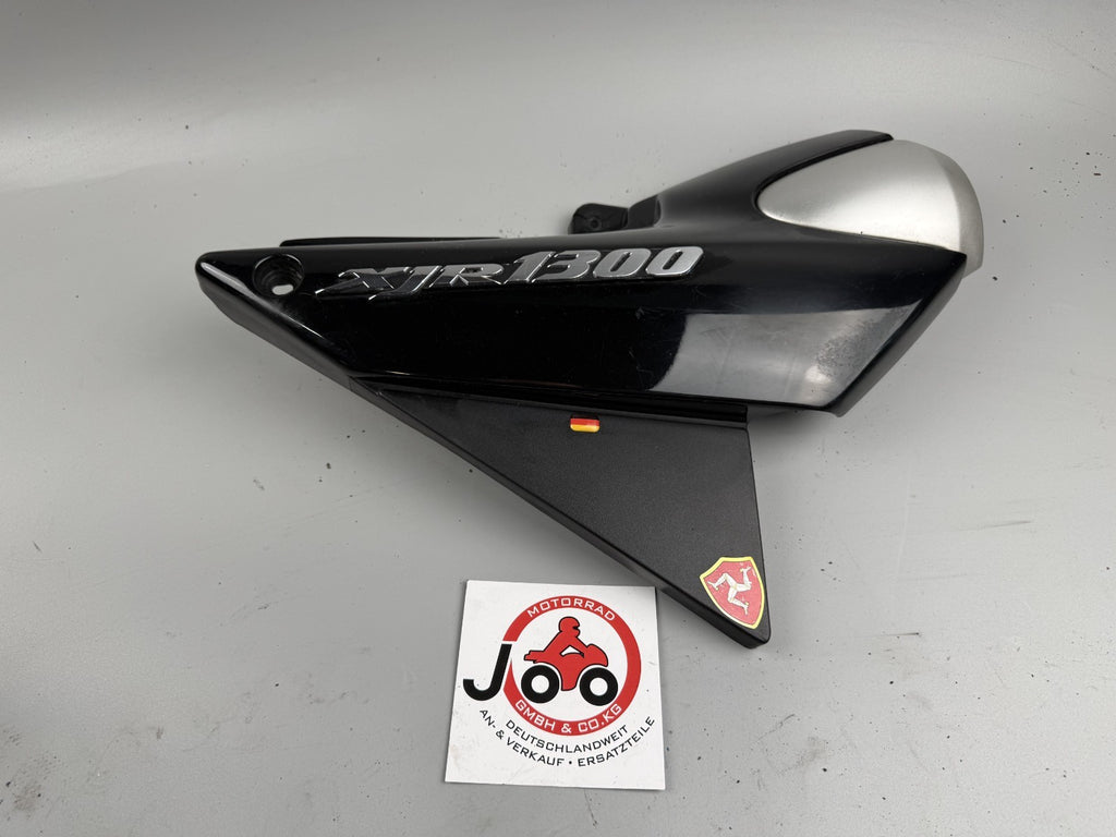 Yamaha XJR1300 RP02 Seitendeckel Sidecover Seitenteil rechts Verkleidung