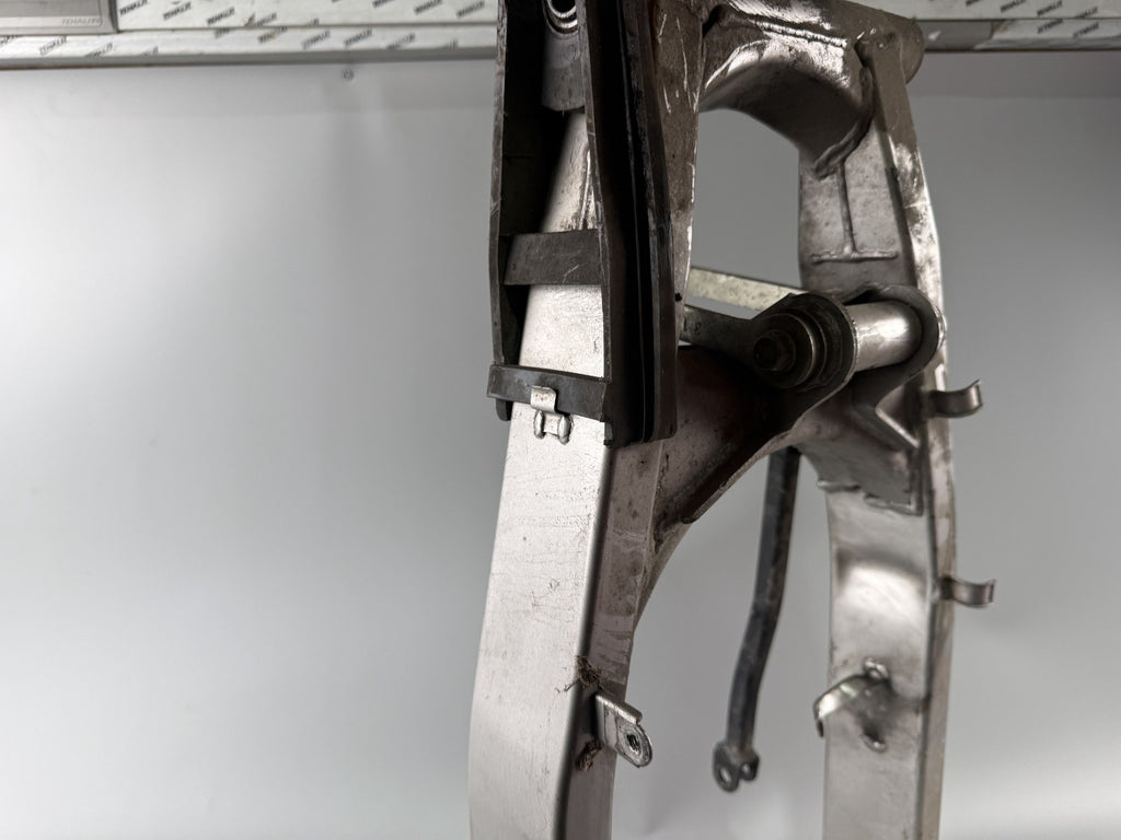 Suzuki GSF 600 Bandit POP wva8 Schwinge Schwingarm Swingarm Antrieb