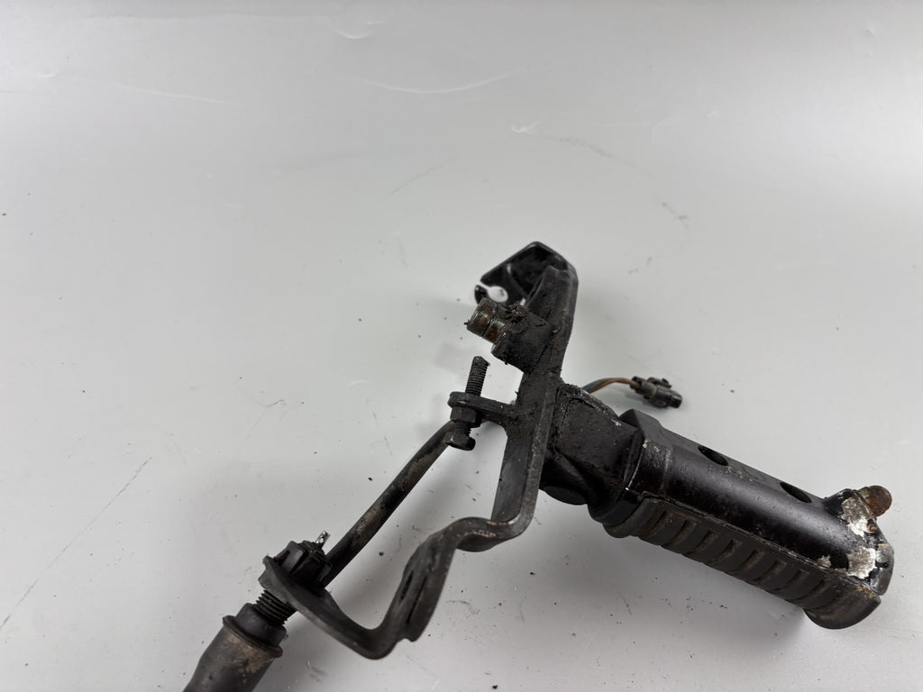 Kawasaki BN125A EL125 Eliminator Fußraste Hangers Foot Step vorn links left