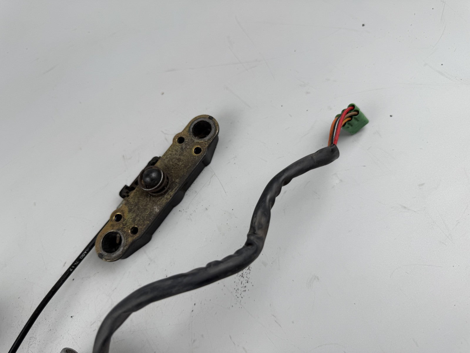 Suzuki GSF600 GN77B Bandit Schlosssatz Zündschloss Tankschloss Sitzbank Key Lock