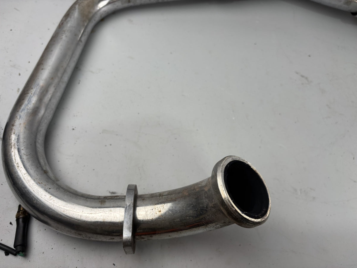 Suzuki VX 800 VS51B Auspuffanlage Auspuff Krümmer Exhaust Downpipe rechts right