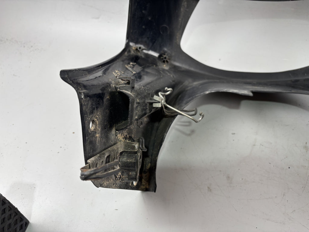 Suzuki GSX-R 1100 W GU75C Kanzel Maske Verkleidung vorne front Cover