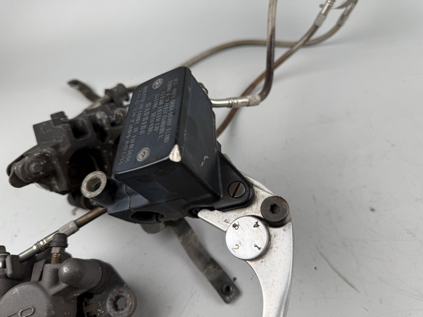 Suzuki GSX750 AE Inazuma Bremse Bremsanlage Brake Sattel Pumpe vorn front