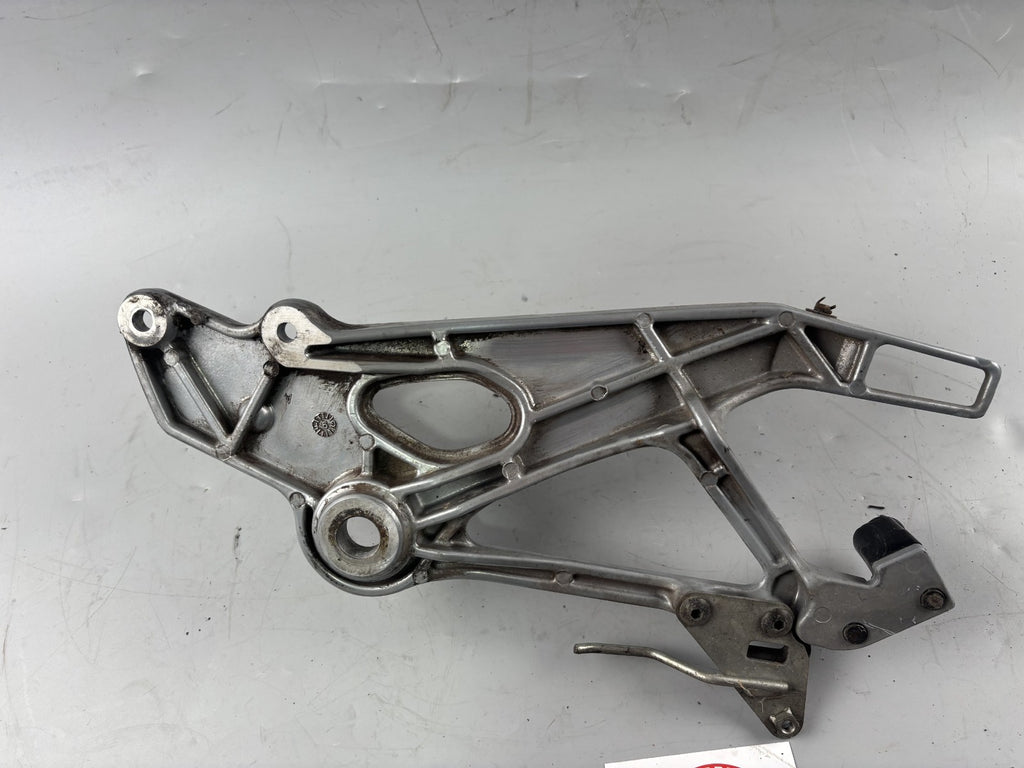 Honda SLR 650 Vigor FX 650 RD09 Fußrastenanlage Foot Step Hangers links left