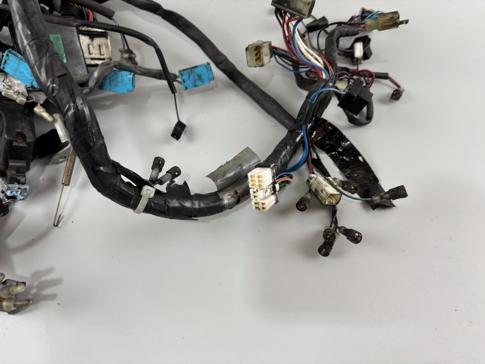 Triumph Daytona 955 T 595 Kabelbaum Cable Stecker Electric