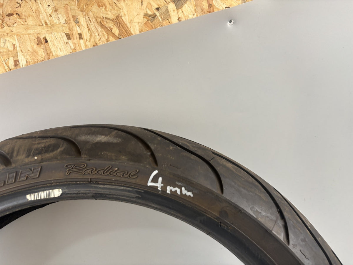 Motorrad Reifen Wheel 180/55 ZR17 Michelin Pilot Power 08/2023 DOT 4,3mm