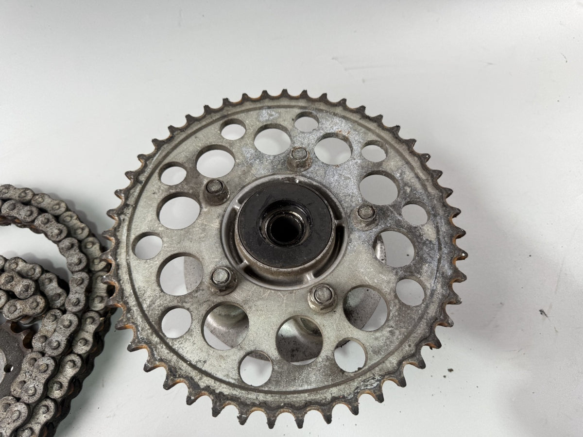 Suzuki GSF600 GN77B Bandit Kettensatz Kettenkit Chain Kette Kettenradträger