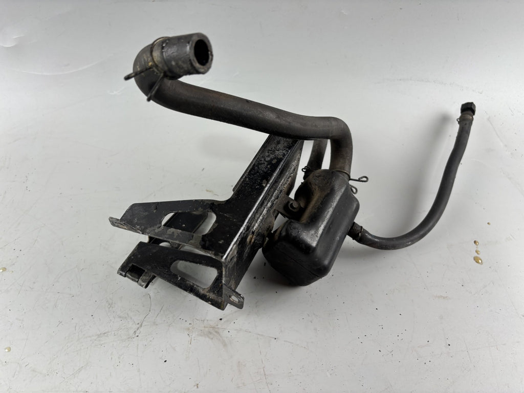 Honda CBX 650 E RC13 Motorentlüftung Motor Luftfilter Entlüftungsbehälter