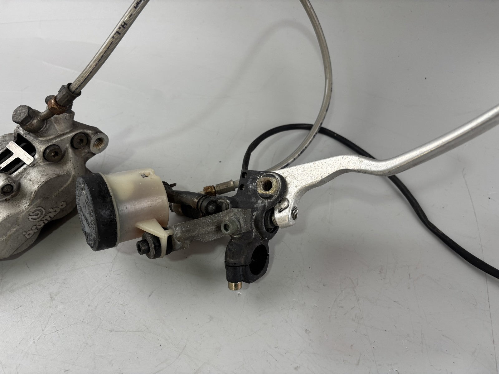 Yamaha SZR 660 Belgarda 4SU Bremse Bremsanlage vorne front Sattel Pumpe Leitung