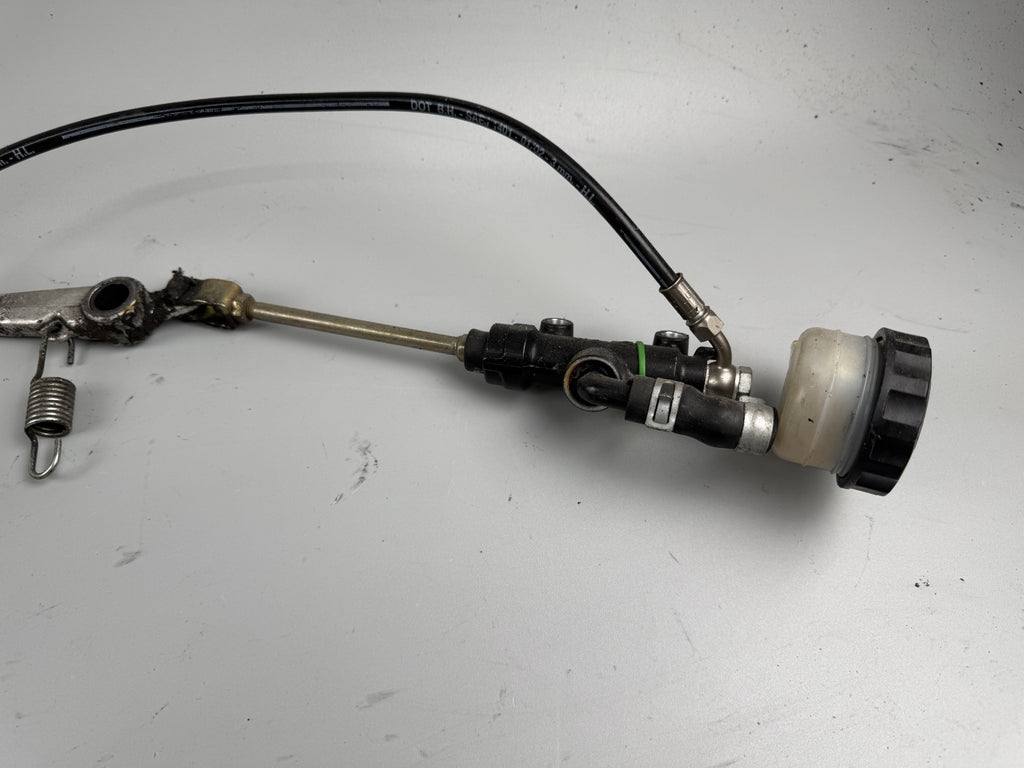 Kawasaki GPZ 900 R ZX 900 A Ninja Bremse Bremsanlage Brake Sattel Pumpe hinten
