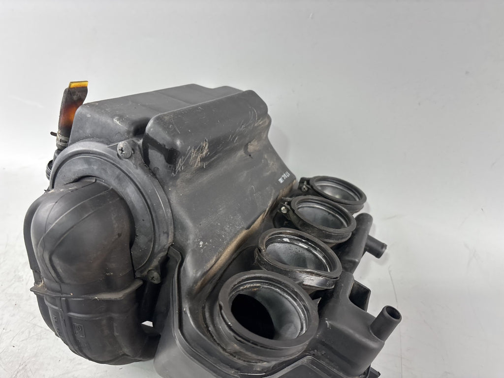 Honda CBF 600 S PC38 Luftfilterkasten Airbox Ansaugung Motor Engine
