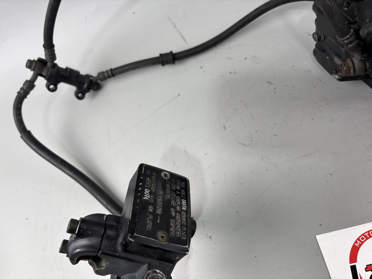 Honda VF 750 F RC15 Bremsanlage Bremse Brake Sattel Pumpe Vorne front