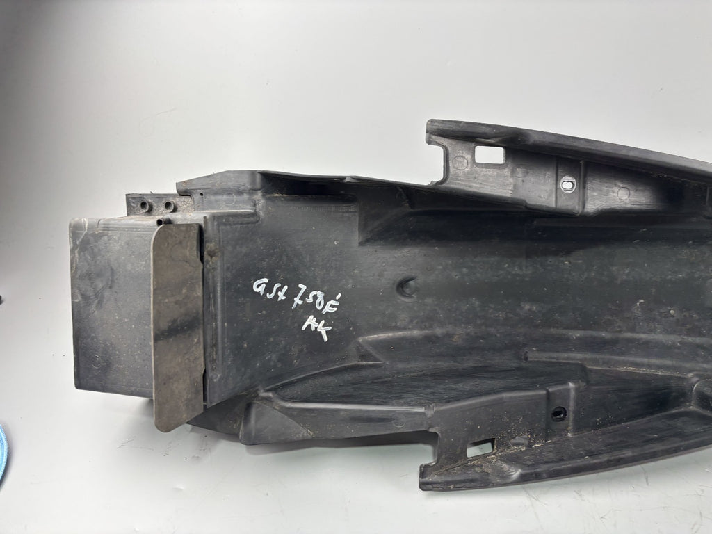 Suzuki GSX 750 F AK11 Radlauf Spritzschutz Cover Verkleidung Fender Innen